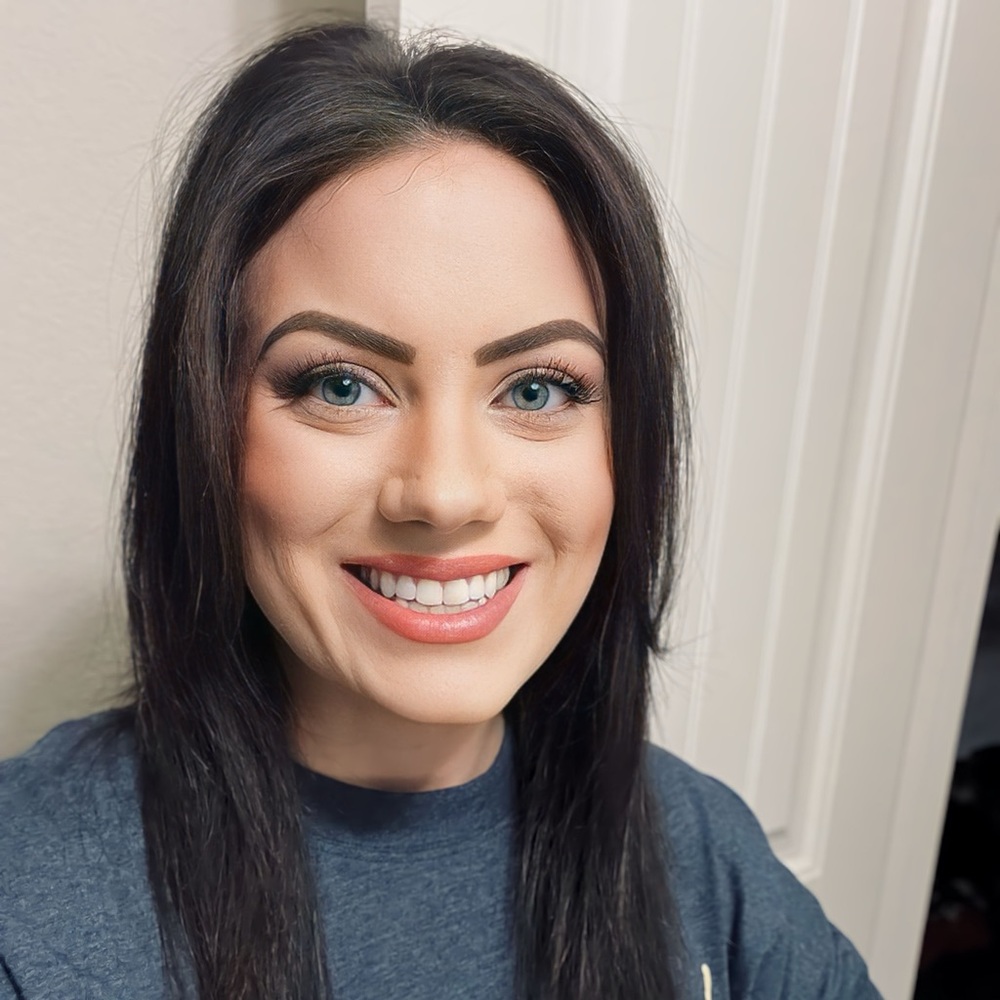 Meet your Posher, Courtney